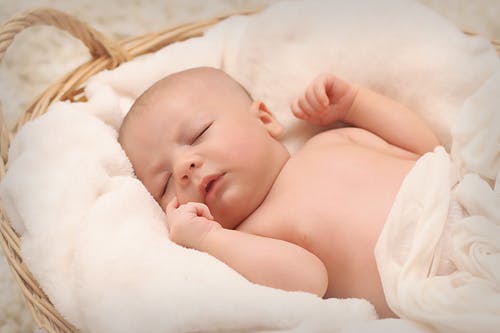 新生儿拍照时候应该注意什么？